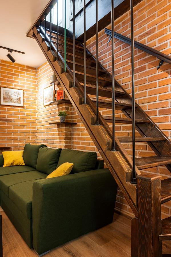 Apartpro Apartments, 大特尔诺沃 外观 照片