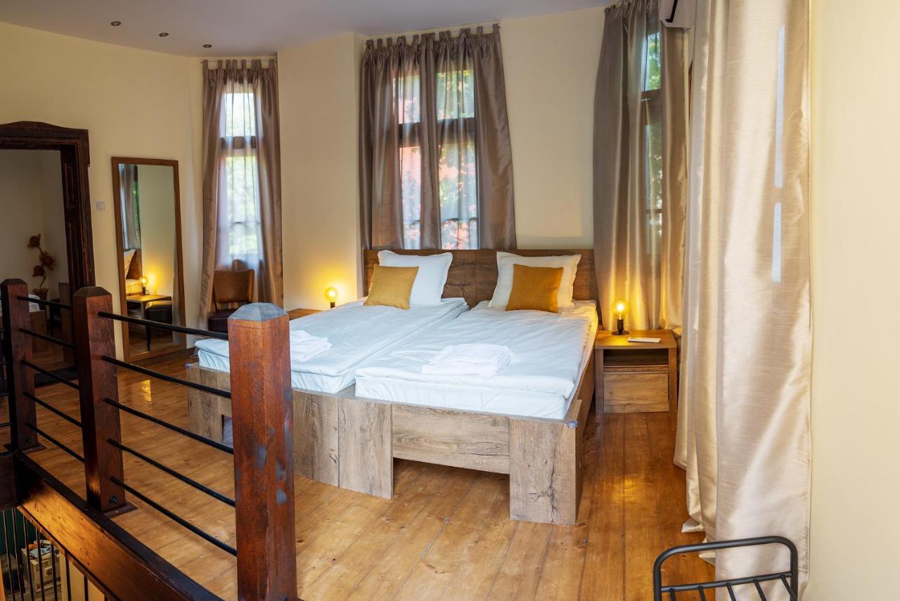 Apartpro Apartments, 大特尔诺沃 外观 照片
