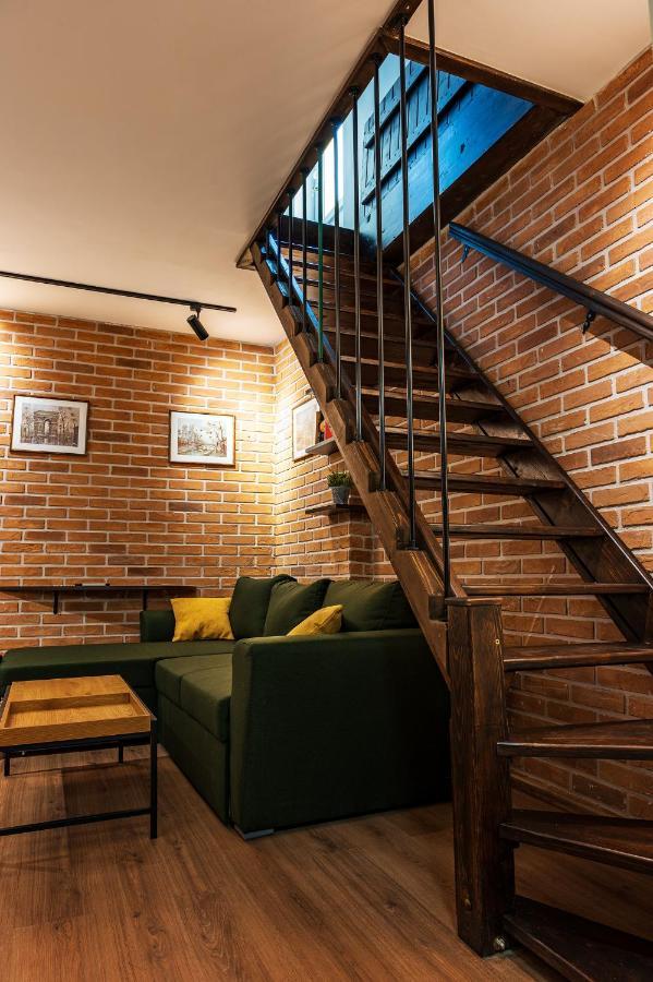 Apartpro Apartments, 大特尔诺沃 外观 照片