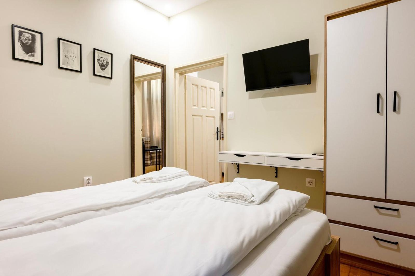 Apartpro Apartments, 大特尔诺沃 外观 照片